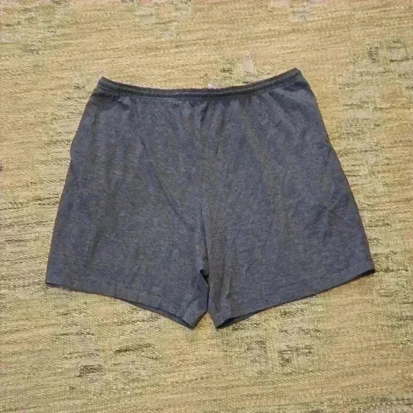 Grey Sweater Short - Picture 1 of 3